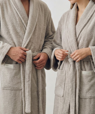 Sorena badstof badjas stone met sjaalkraag – unisex, 100% katoen – foto 2