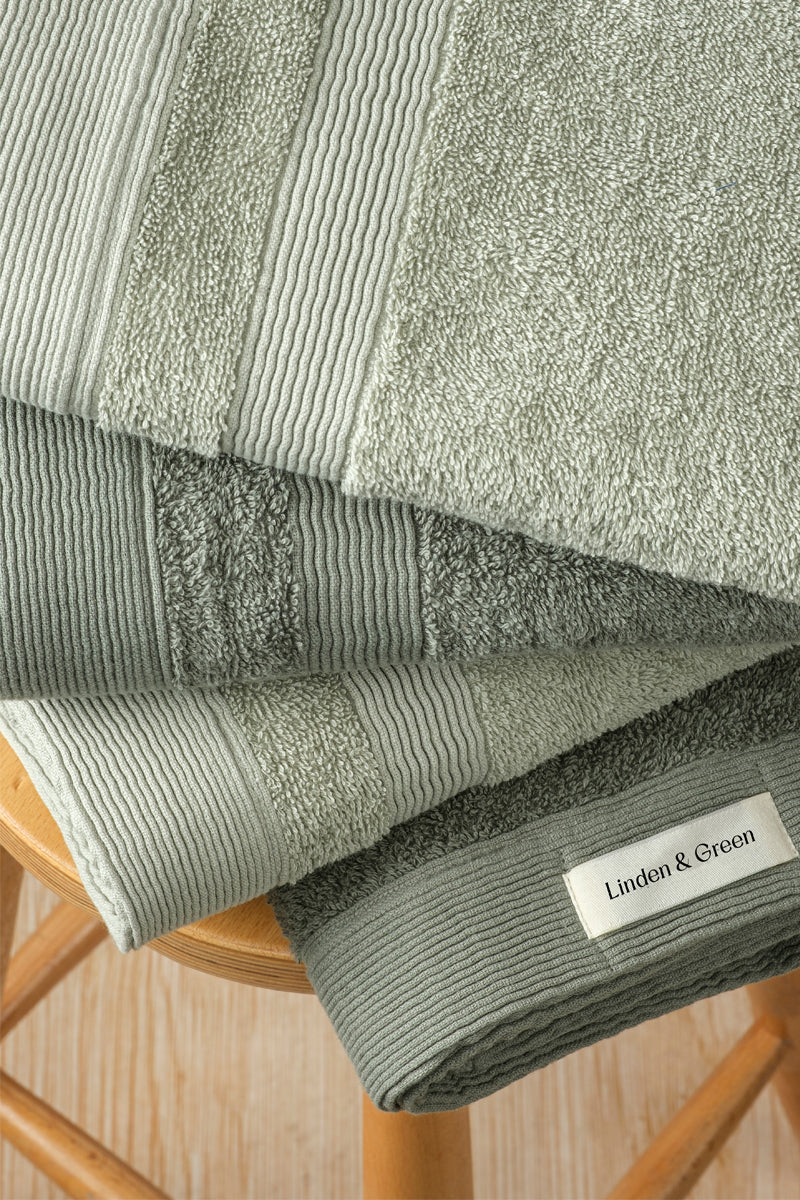 Badhanddoeken Set | 4 Handdoeken 50x100 cm & 4 Badhanddoeken |  70x140 cm | Army Groen